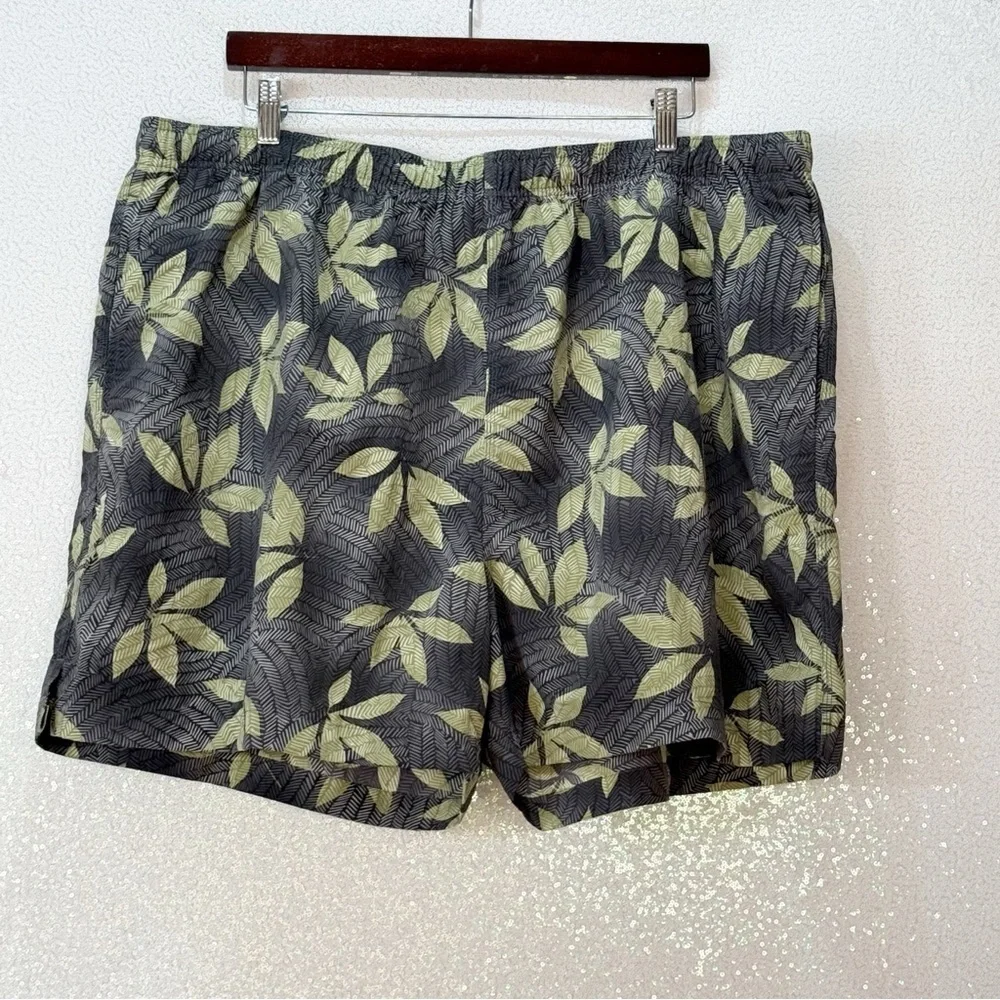 Tommy Bahama Leaf Print gray/green Men's Swim Shorts size XXL